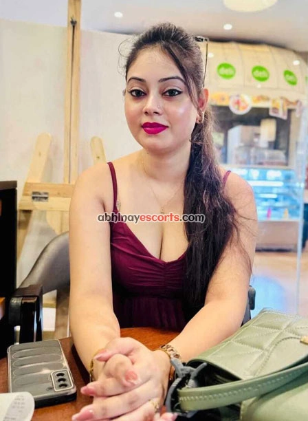 Russian Escorts In Mathura Available 24X7 At Your Budget